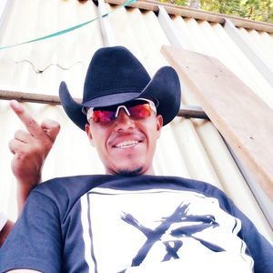 Meet your Posher, Benjamin